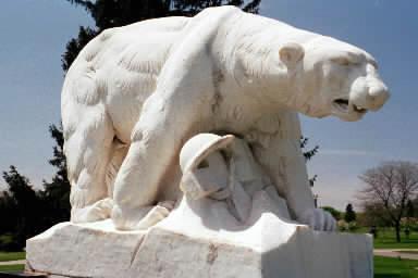 Polar Bear Memorial    (CLICK for larger image)